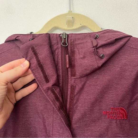 The North Face DryVent Rain Shell women’s size small waterproof wind proof - Picture 4 of 11